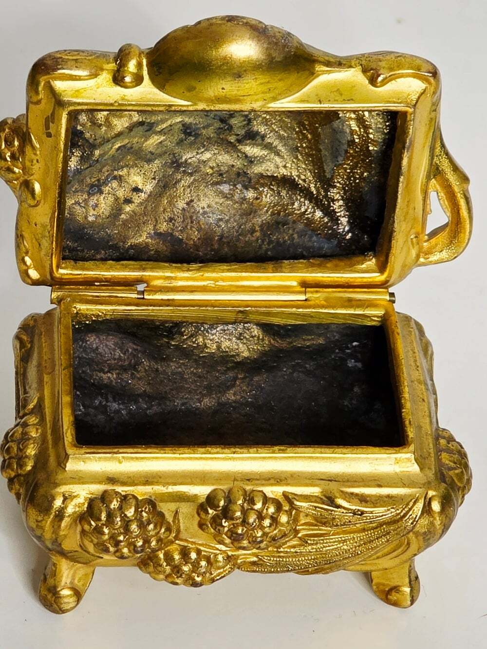 Antique 1800s Art Nouveau Ornate Gold Floral Jewellery Casket/Trinket Box - Picture 7 of 11